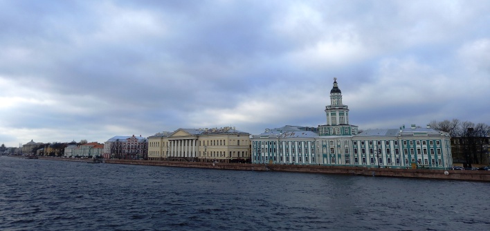 Университетская набережная - Ваш гид по Санкт-Петербургу